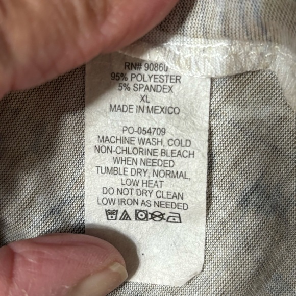 Vintage Artisan Musical Note Graphic Tee in Yellow, Gold and Black 3/4 sleeves - Picture 5 of 6